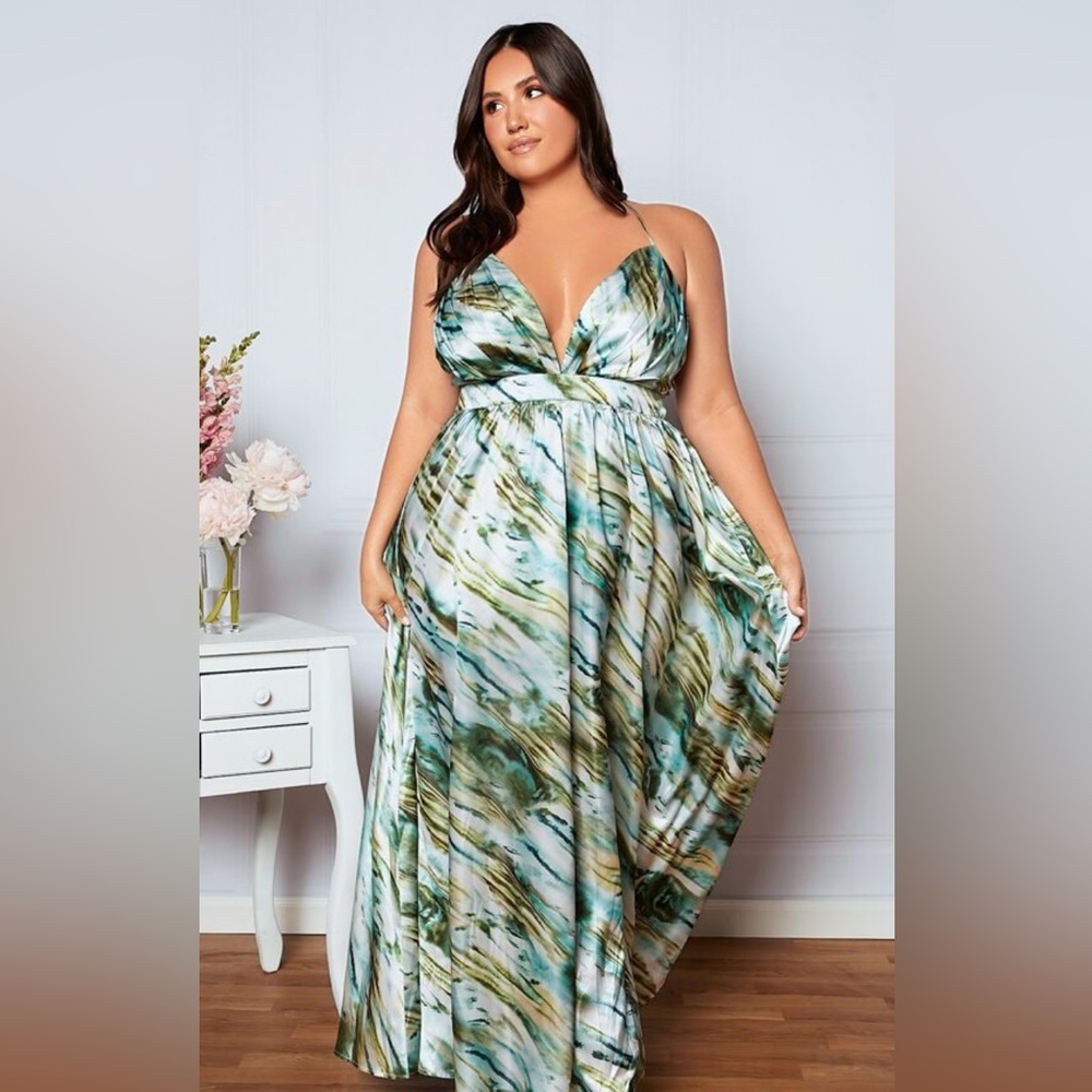 Unity Plus Tie Dye Crisscross Backless Satin
Green Multicolor